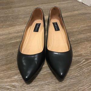 Black Pointed flats size 11